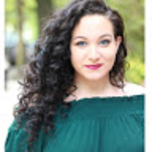 Meet your Posher, Aileen - Picture 2 of 3